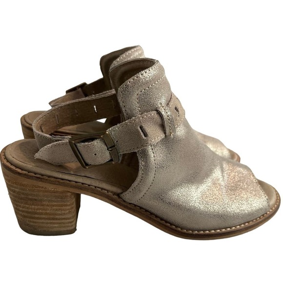 Diba True Casa Loma Up Front Stack Booties Sz 8.5 Champagne Leather Ankle Strap - Picture 1 of 11